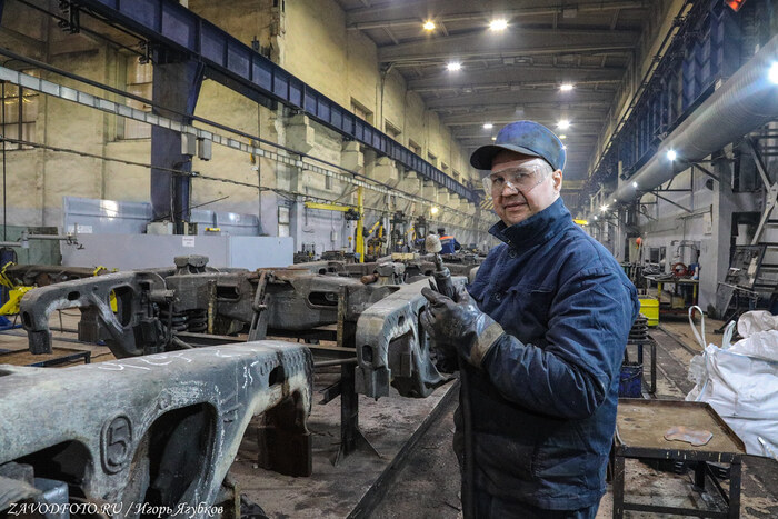 Из серии «Именно они делают Россию великой» - снято мной на Орском вагоноремонтном заводе (Орский ВРЗ)