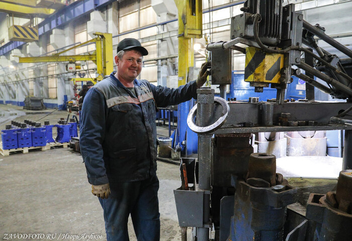 Из серии «Именно они делают Россию великой» - снято мной на Орском вагоноремонтном заводе (Орский ВРЗ)