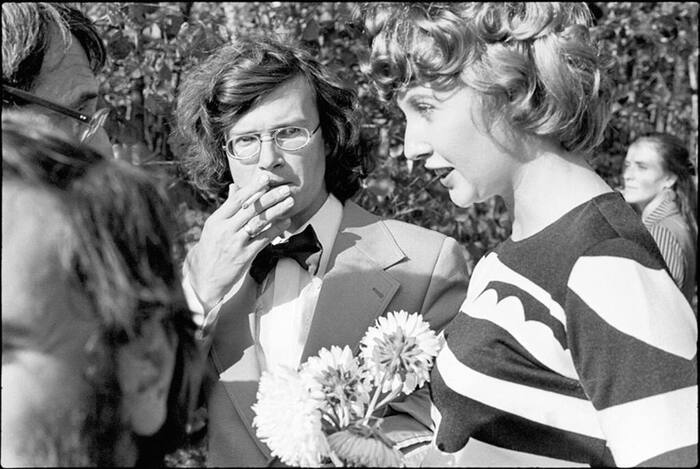 Поэт Эдуард Лимонов и Елена Щапова. Фото: Владимир Сычев, 1974 год