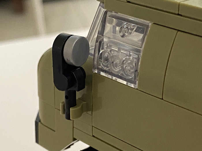 Зеркало заднего вида.