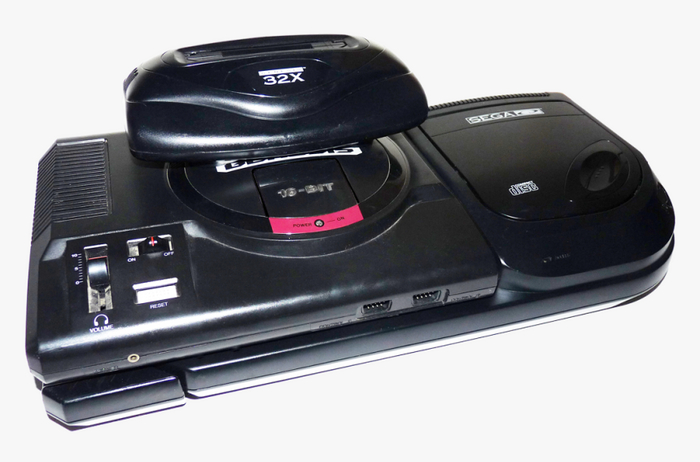 Mega Drive/Genesis c Sega CD и 32X. Вот такой монстр, да еще с двумя блоками питания.
