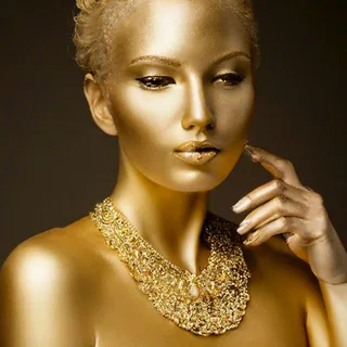 Золотая женщина...