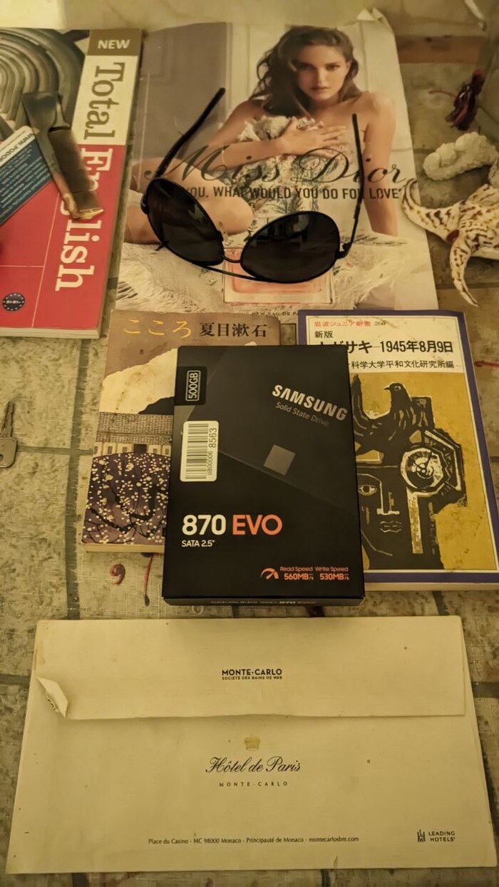 Очередное вмешательство МегаФона в выборы США или обсуждение Мелании Трамп и Амалии важных сделок, засекреченных ЦРУ на особом SSD-диске