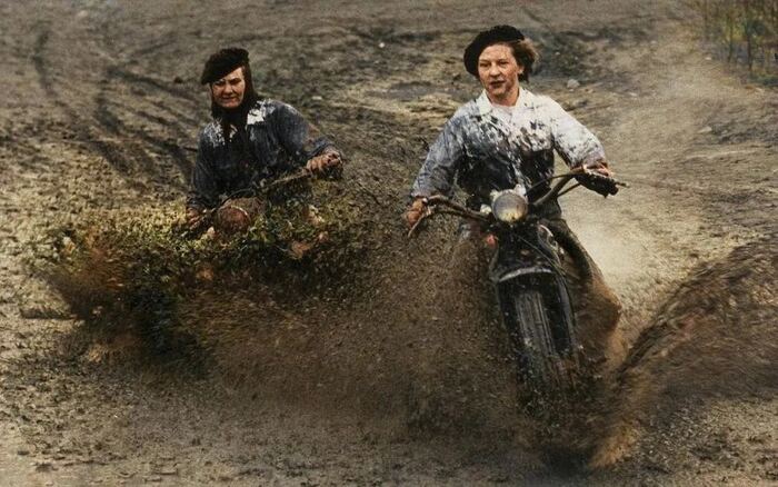     Harley-Davidson. , 1948 