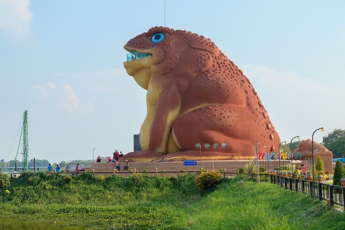         -,     ,      ,         .         .