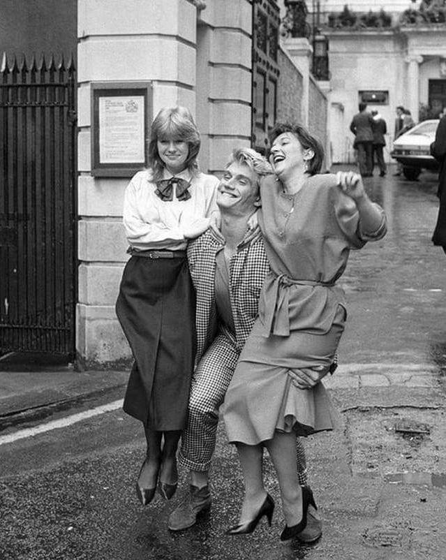 ����� �y������ � ����,1986.:)