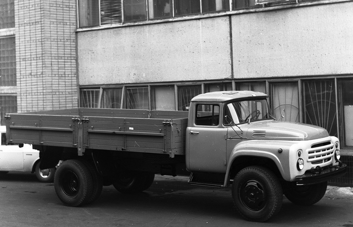 Герой труда: за что советские водители уважали и даже любили ЗИЛ-130 Зил-130, Грузовик, Сделано в СССР, Яндекс Дзен, Яндекс Дзен (ссылка), Длиннопост