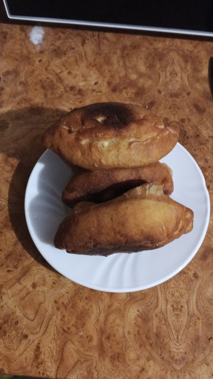 Пирожки вот.