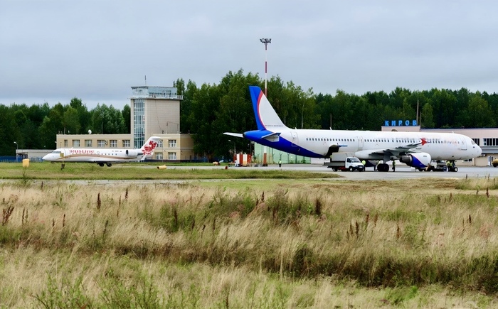      -    , , , , , Airbus, Boeing,  vs , , , , , 