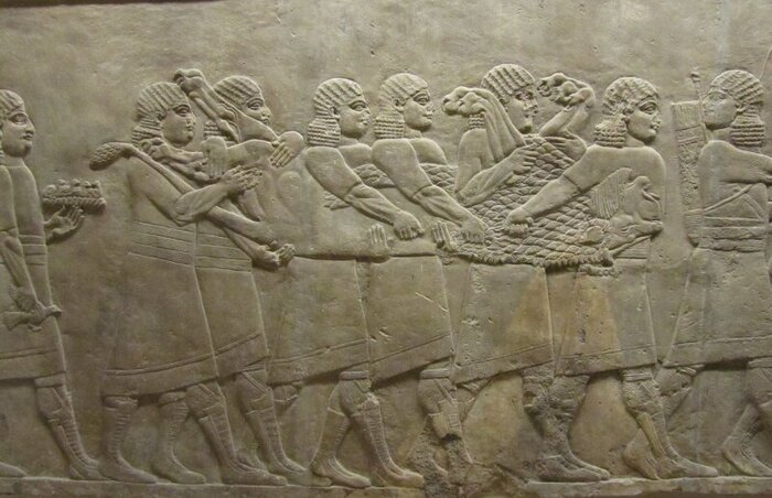Рельеф из дворца Ашшурбанипала в Ниневии.