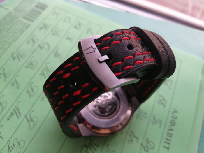    Bulova 98A237.     , ,  ,  ,   , ,   ,  , , ,  , 