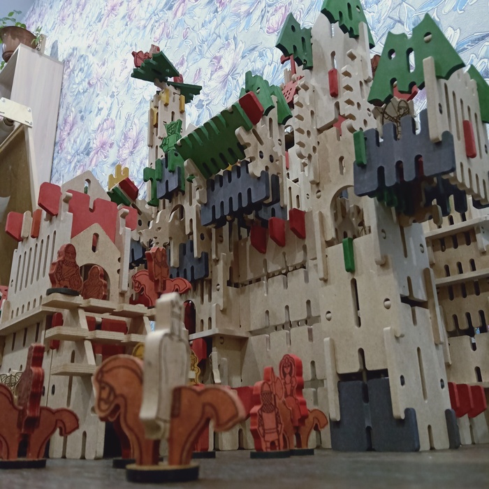 Фанера vs. МДФ в игрушках: Почему я выбрал МДФ для своих конструкторов?