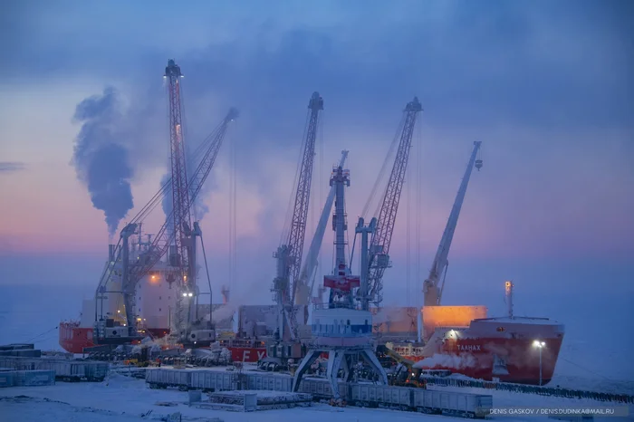 Aesthetics of the North - Taimyr, Dudinka, Port, Winter, The photo, Cold, North, Russia, VKontakte (link), Longpost