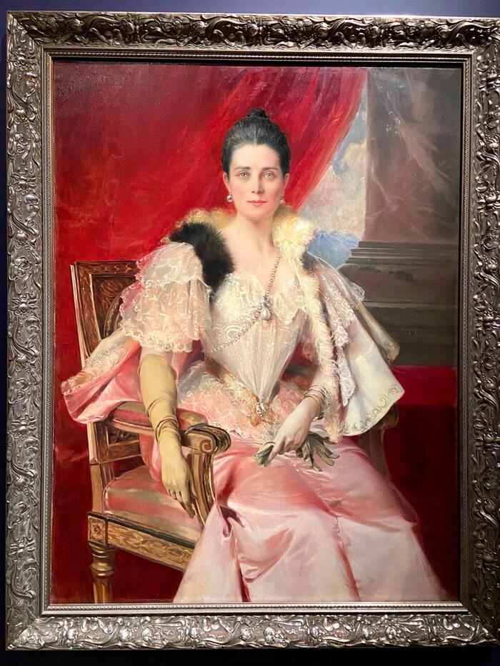 ������� �������- �� ������� � ����� �������, �� ��� ��������� �������� ����� - �������� ����������-�������. ������ ���� �������, ������� - �� ��������, ����� �� ����� ��-�� �������, �� ������� �������� �������, � ������ - ������ � ����������, ������ ������