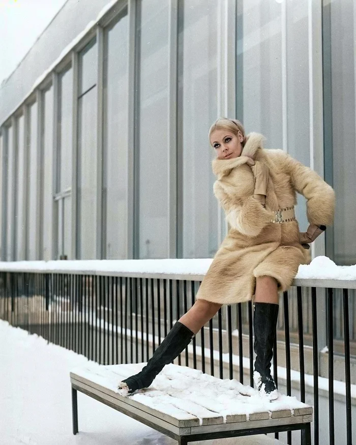 Подборка простых и потрясающих фотографий эпохи СССР. 20 раскрашенных фотографий. Часть XIX Старое фото, 20 век, Фотография, СССР, Детство в СССР, 1930-е, 40-е, 50-е, 60-е, 80-е, Историческое фото, Колоризация, Длиннопост