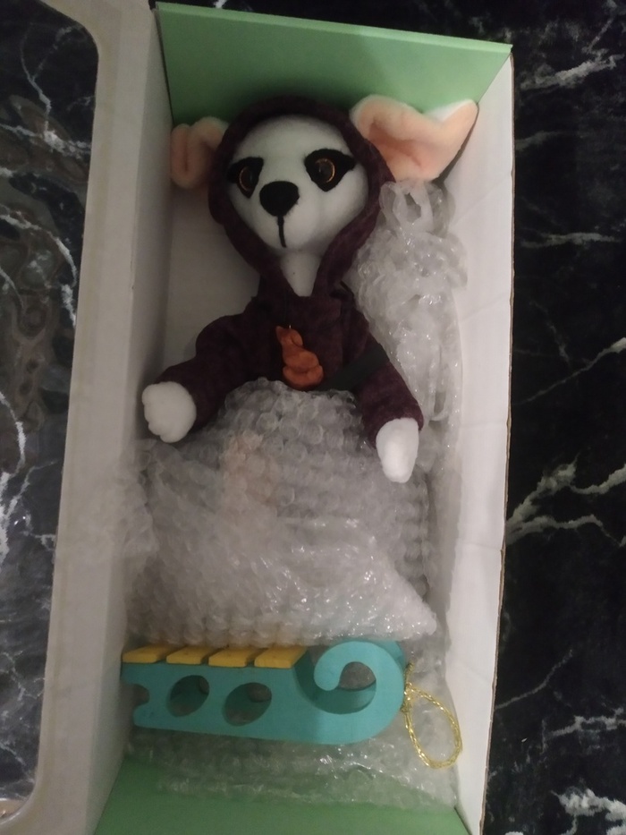 Ну и поскольку Новый год, положила саночки :)