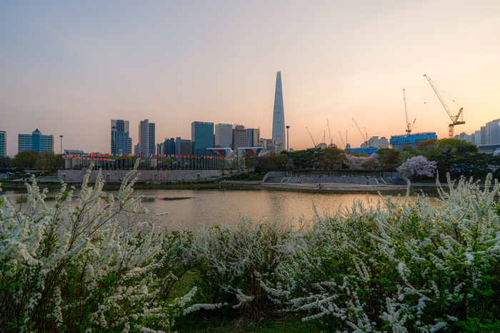 Sony A9M2 + Sony 16-35/2.8GM