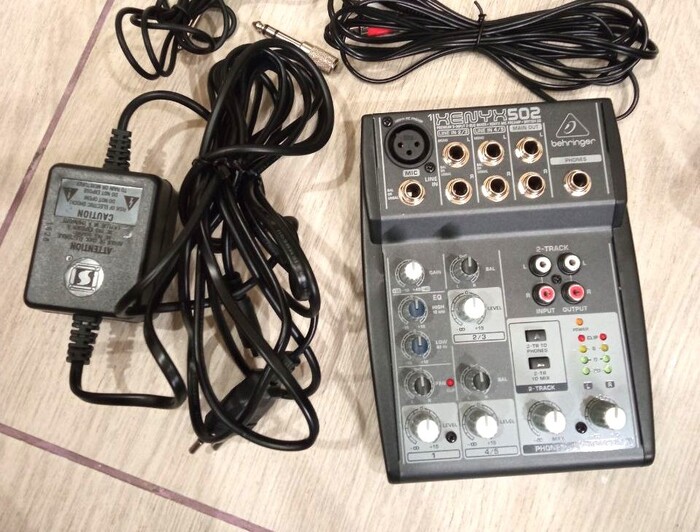 Behringer XENYX 502 - ,   