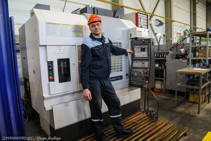 Из серии «Именно они делают Россию великой» - снято мной на заводе ООО «Инженерные технологии» (Оренбург)