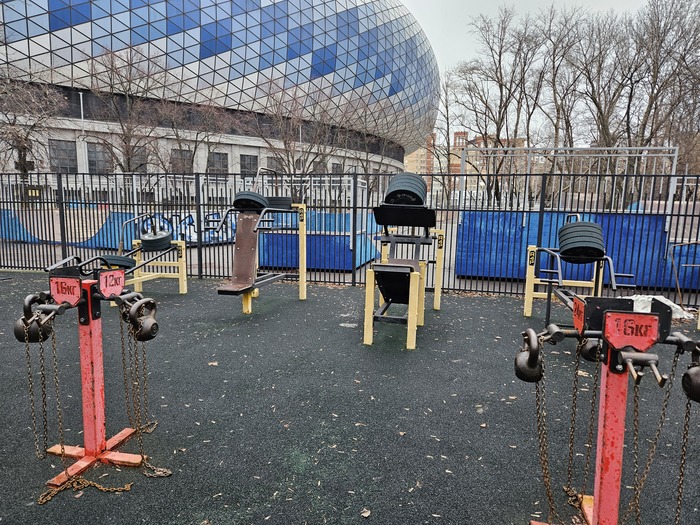 Всякие силовые и гири