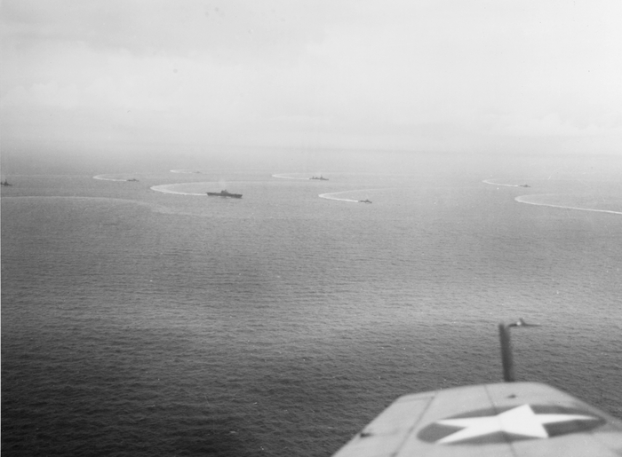 «Поле боя» с крыла американского самолета