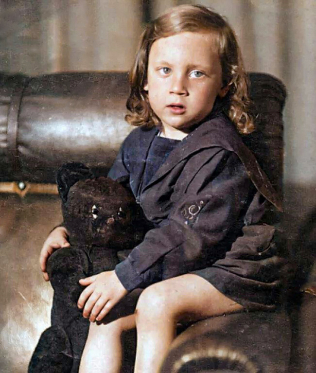 Интересная фотоподборка известных личностей СССР и Мира в детстве и юности. 20 раскрашенных фотографий Биография, Историческое фото, Знаменитости, Политики, Актеры и актрисы, 20 век, Старое фото, Колоризация, Длиннопост