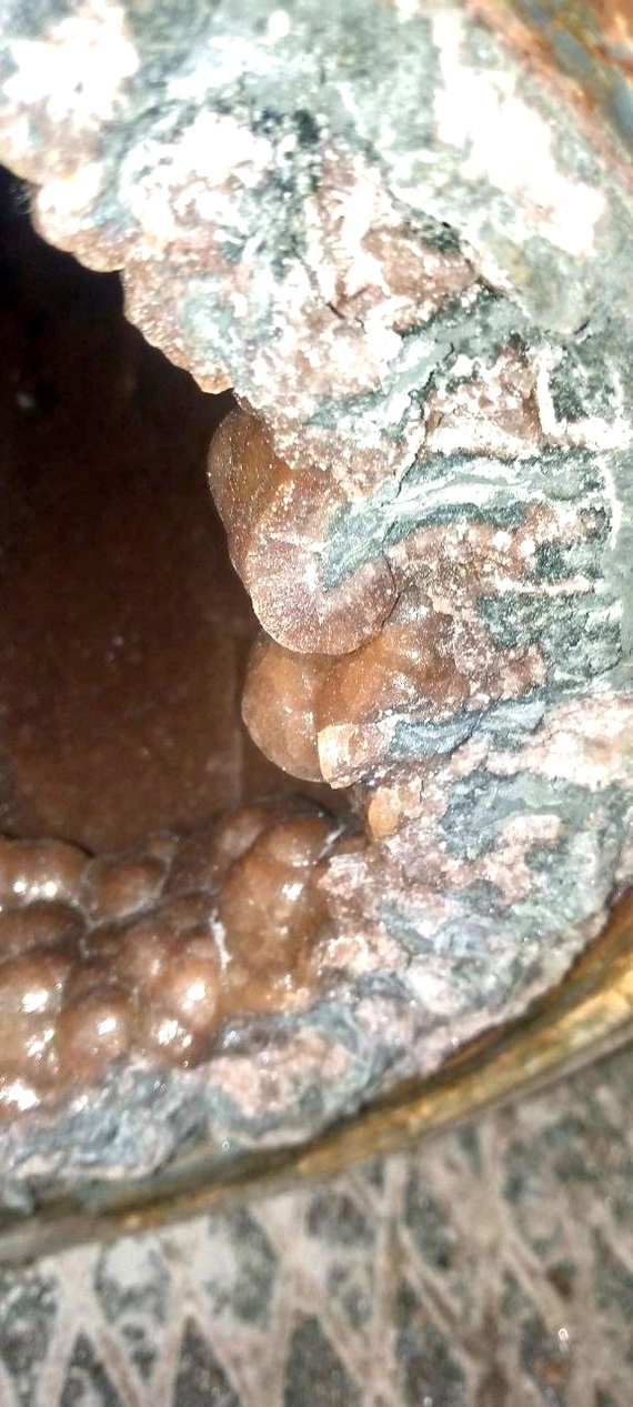 Как вы думаете, что это за камень и откуда?