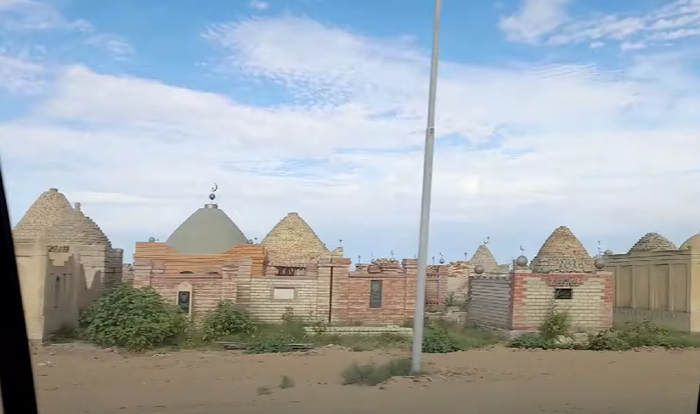 Казаские кладбища это цеылый гоод