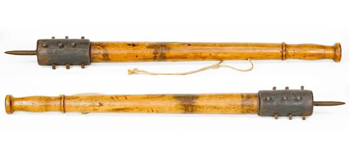 А вот эта австрийская дубинка как раз и описана в данном тексте. Лондон Нацимональный музей Армии