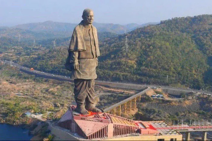 On October 31, 2018, the tallest statue on the planet, the Statue of Unity, was unveiled in India - Informative, Travels, Archeology