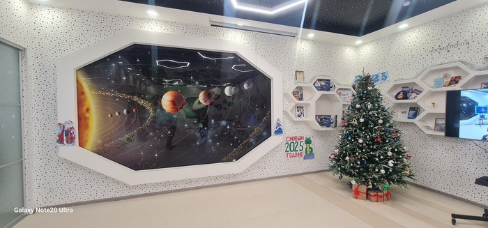 Тут очень красиво и стильно! Кают-компания космического корабля.