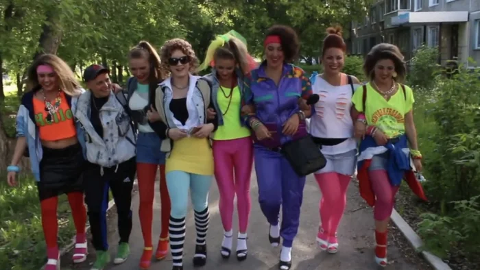 90s fashion vs 2020s fashion. Which is cooler? - People, Emotions, Women, A life, Fashion, Fashion what are you doing, Men, Men and women, 90th, 2020, Cloth, The photo, Memories, Girls, Guys, Question, Talk, Reasoning, Longpost