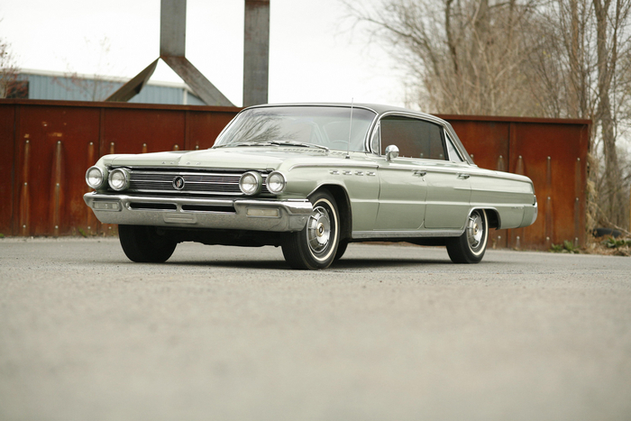 Buick Electra 225 Riviera Hardtop sedan Дорогого Леонида Ильича 1962 года