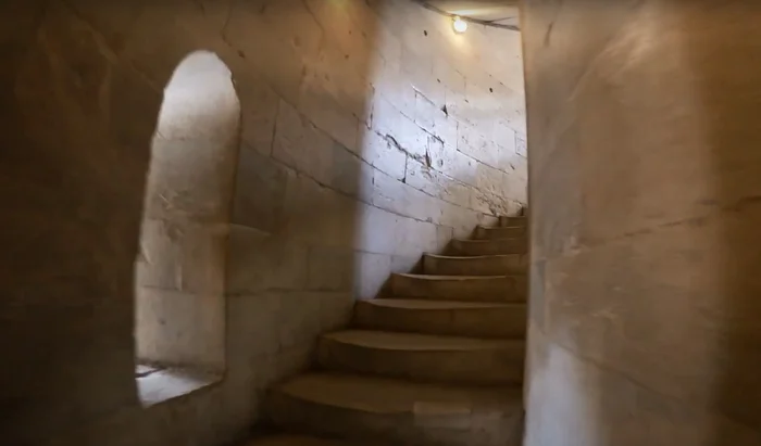 Пизанская башня. Как она выглядит внутри Пизанская башня, Италия, Достопримечательности, Познавательно, Вокруг света, Страны, Видео, YouTube, Длиннопост