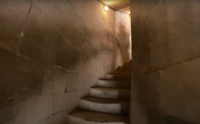 Пизанская башня. Как она выглядит внутри Пизанская башня, Италия, Достопримечательности, Познавательно, Вокруг света, Страны, Видео, YouTube, Длиннопост