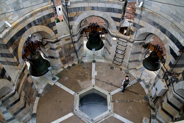 Пизанская башня. Как она выглядит внутри Пизанская башня, Италия, Достопримечательности, Познавательно, Вокруг света, Страны, Видео, YouTube, Длиннопост