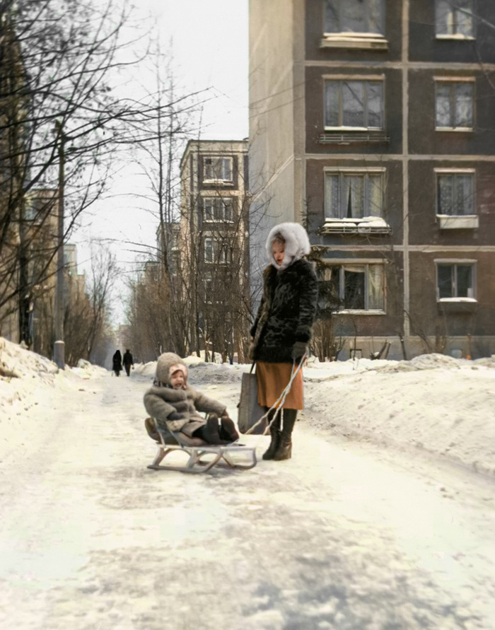 Ностальгические фотографии Советских зимних забав и просто интересных снимков. 20 раскрашенных фотографий. Часть II Старое фото, Фотография, СССР, Детство в СССР, 60-е, 70-е, 80-е, Зима, Колоризация, Длиннопост