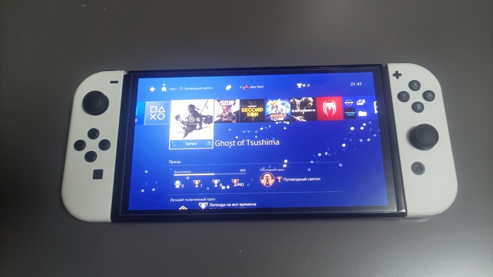 PS4  Switch