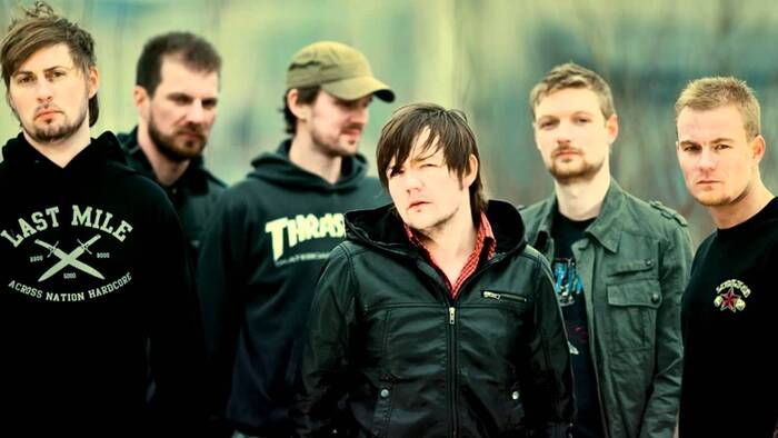 RAUNCHY вот хорошая команда датчан какого-то ЧЕРТ ЗНАЕТ какого замеса стилей MELODIC GROOVE/MELODIC DEATH/MODERN METAL...