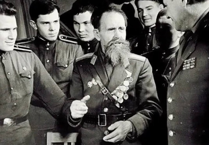    .                  .. . 1965-1967 