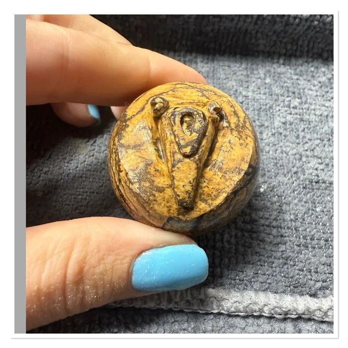 Baby Jasper Armadillo - My, Needlework with process, Needlework, With your own hands, Friday tag is mine, Stone carving, Jasper, Battleship, Figurines, Longpost