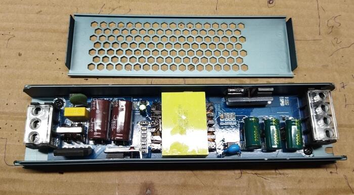 БП 12В 25А 300Вт не тянет лампочку и 60Вт INGF