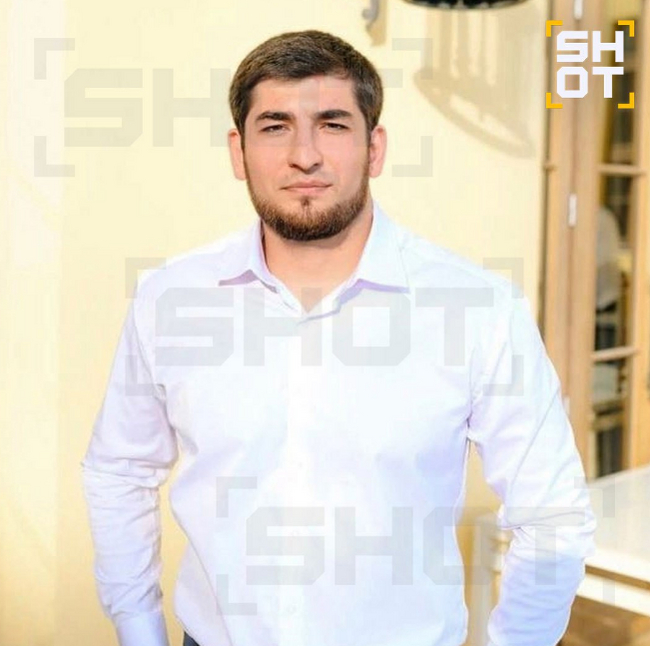 Ответ на пост «Сегодня ночью, в Белгороде, BMW X7 проехал на красный сигнал светофора и протаранил газель "Скорой помощи". Погибли двое девушек-медиков»