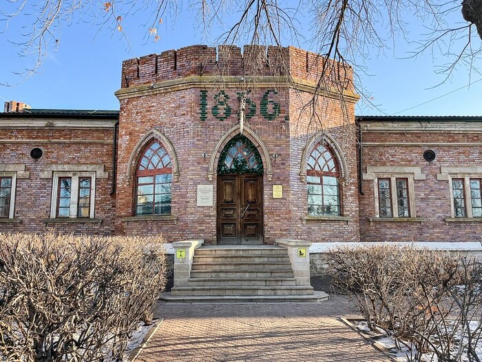 Музей истории Оренбурга. Фото: <a href="https://pikabu.ru/story/srednevekovyiy_zamok_orenburga_12349721?u=https%3A%2F%2Fvk.com%2Fid746067205&t=%D0%90%D1%80%D0%B8%D0%BD%D0%B0%20%D0%A1%D0%B0%D0%B2%D0%B8%D0%BD%D0%B0%20%2F%20%D0%92%D0%9A%D0%BE%D0%BD%D1%82%D0%B0%D0%BA%D1%82%D0%B5&h=79c6599214865178a6ce7a3ff8d120f224bfea25" title="https://vk.com/id746067205" target="_blank" rel="nofollow noopener">Арина Савина / ВКонтакте</a>