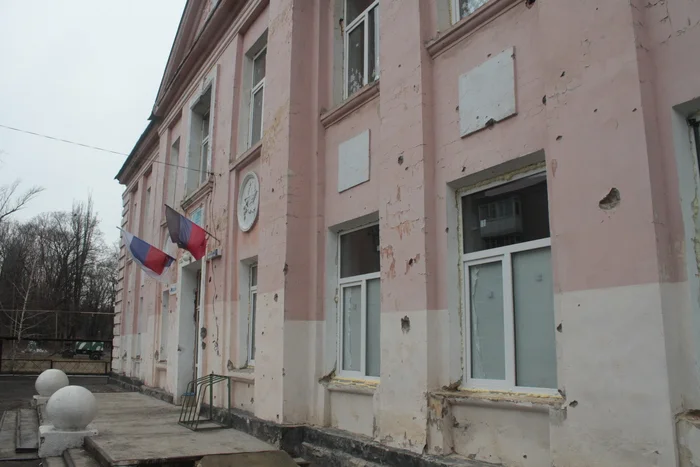 Walking around the DPR. (personal project, Part 4: Walking around the civil infrastructure. New Year 2025) - Special operation, Volunteering, We do not abandon ours, The photo, Beginning photographer, Donetsk, Donbass, Military establishment, Longpost, Politics, DPR, Video, Vertical video, Short videos, Yasynuvataya, War in Donbas