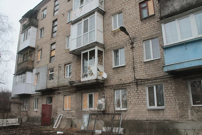 Walking around the DPR. (personal project, Part 4: Walking around the civil infrastructure. New Year 2025) - Special operation, Volunteering, We do not abandon ours, The photo, Beginning photographer, Donetsk, Donbass, Military establishment, Longpost, Politics, DPR, Video, Vertical video, Short videos, Yasynuvataya, War in Donbas