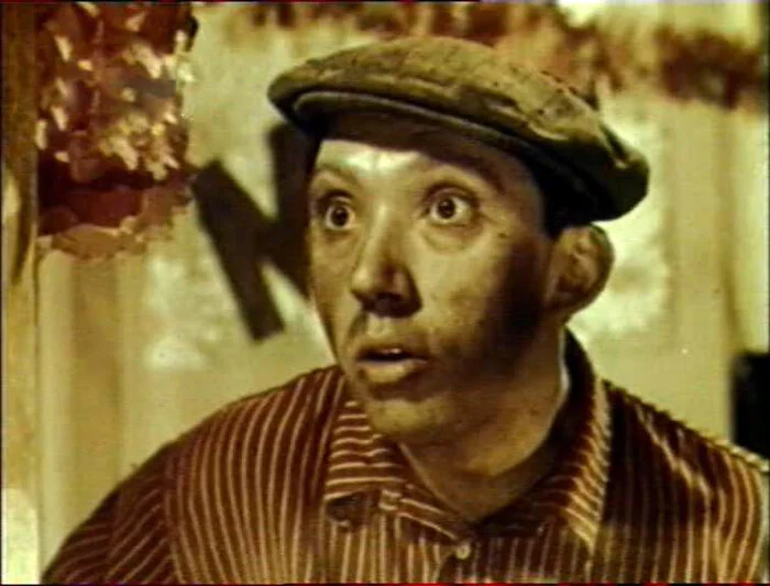 «От этой роли отказались все!»: Самая первая роль Юрия Никулина в кино... Актеры и актрисы, Советские актеры, Знаменитости, Юрий Никулин, Интересные факты о кино, Фото со съемок, Советское кино, Вертикальное видео, СССР, Истории из жизни, Юмор, Фильмы, Эпизод, Telegram (ссылка), Классика, Видео, Короткие видео, Длиннопост