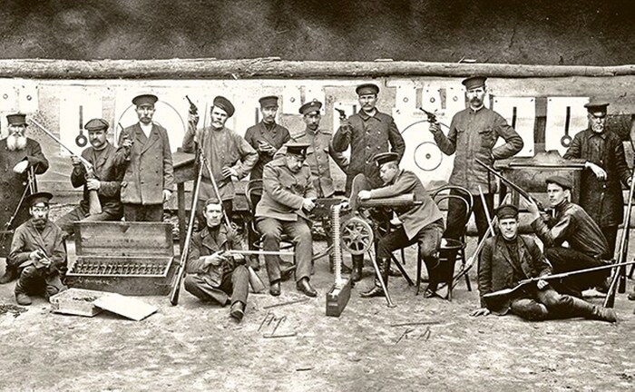 ,         &nbsp;  :1910