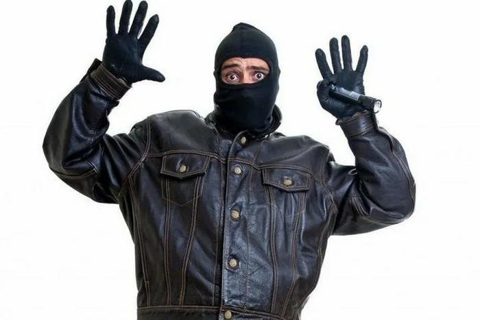 КЛОНЫ ПРОТЕЗОВ ИЛИ СЕРИАЛ «СЛЕД» ОТДЫХАЕТ