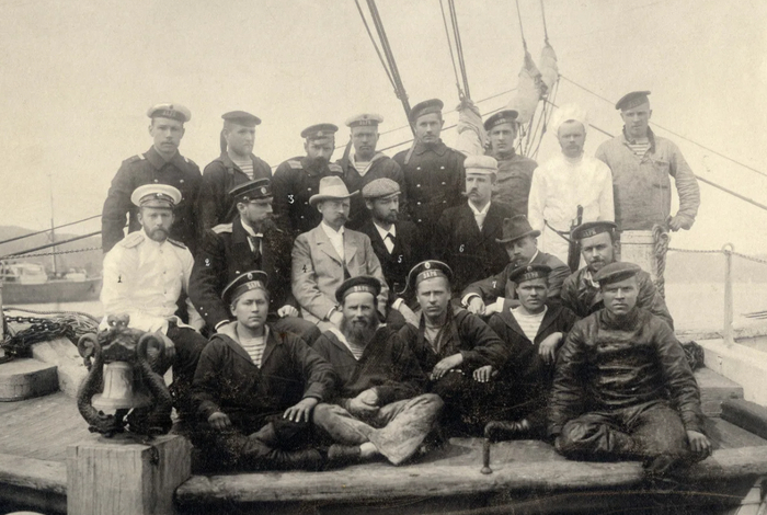      .   :      . : . . , . . , . . , . . , . . , . . -